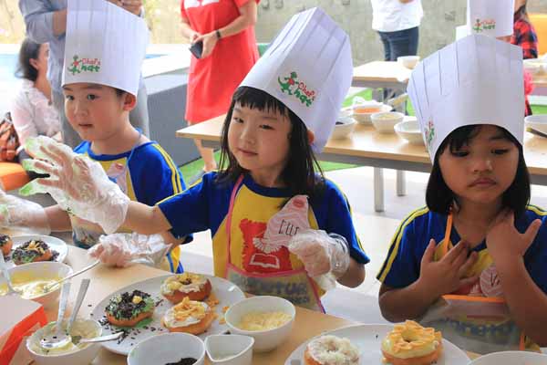  Berbagi Keseruan bersama Si Buah Hati Anda di \"Fun Cooking Class\" Harris Hotel Sentraland Semarang