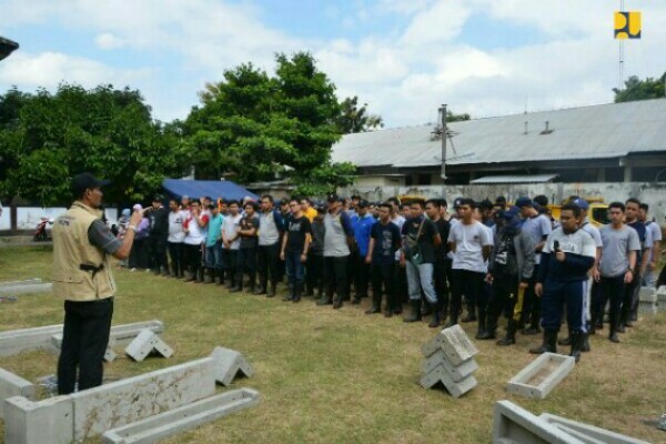  Kementerian PUPR Kirim 400 Insinyur Muda untuk Bangun Rumah Tahan Gempa di Lombok