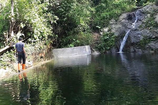  Pembangkit Listrik Mikrohidro Ubah Air Liki Jadi Bercahaya