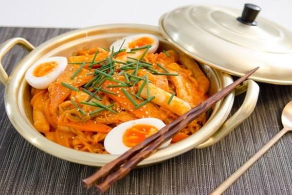 Ini Sebabnya, Ibu Hamil Disarankan Tak Makan Mi Instan