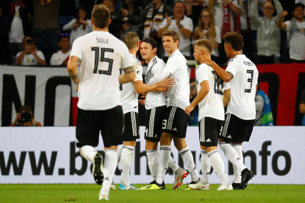 Gol Bek Debutan Bawa Jerman Susah Payah Atasi Peru Skor 2 – 1