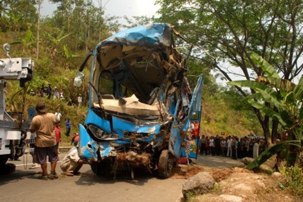  Kecelakaan Bus Tewaskan 21 Orang, JK Salahkan Perhubungan & Pemilik Bus