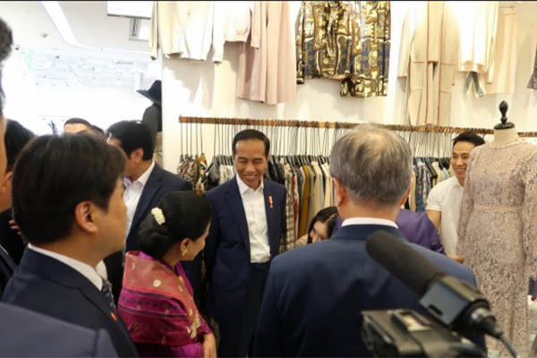  Jokowi Blusukan ke Dongdaemun, Tanah Abangnya Korea Selatan