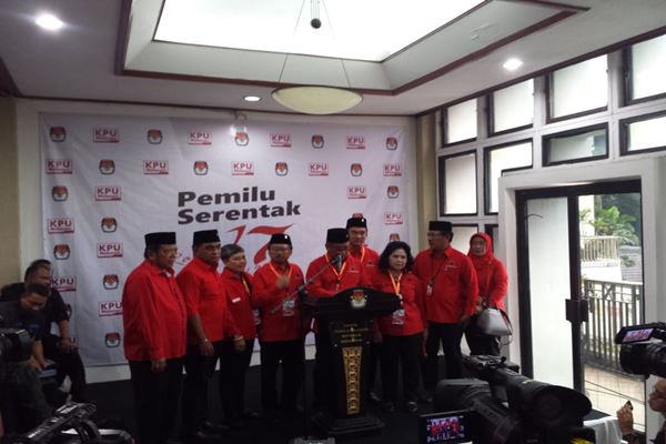  PEMILIHAN LEGISLATIF 2019: Beginilah Posisi PDIP  Menurut Hasil Survei LSI