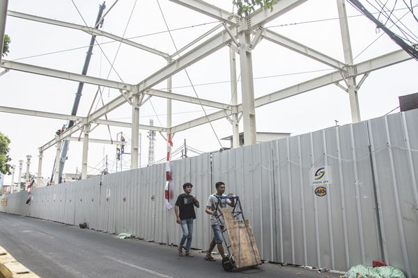  Pembangunan Skybridge Dipercepat, PKL Tanah Abang Diminta Tak Jualan