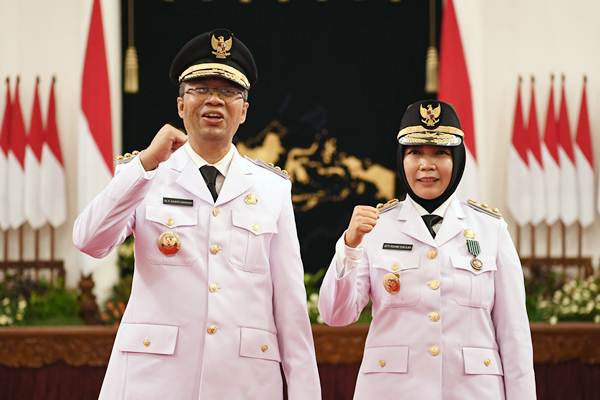  Jokowi Instruksikan Gubernur NTB Zulkieflimansyah Langsung Kerja