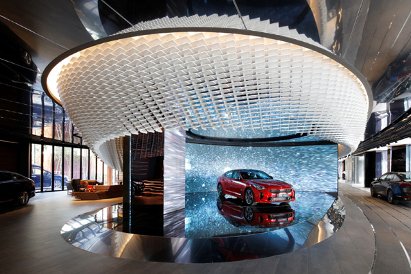  KIA Beat 360 Raih International Design Excellence Award