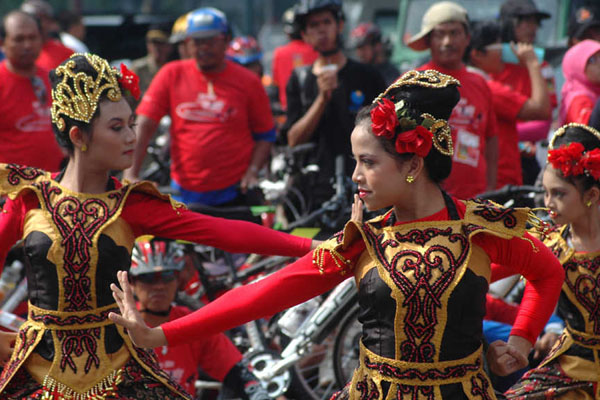  Ada Sekolah Tari Gratis di Cirebon