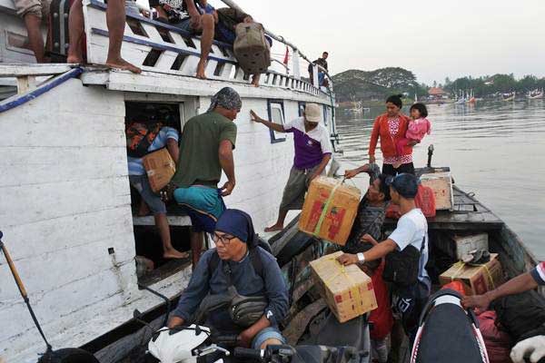  Sembilan Pulau di Jatim Belum Nikmati Listrik