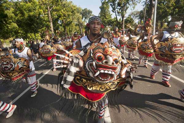  KUNJUNGAN WISATAWAN : Bali Ditarget Sumbang 40% Devisa Pariwisata