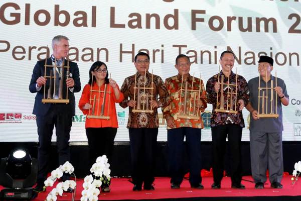  Pembukaan Global Land Forum 2018