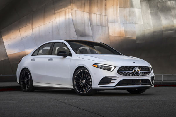  Mercedes-Benz A-Class Saloon : Pintu Masuk ke Segmen Saloon Premium