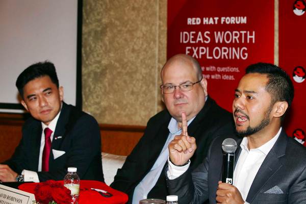  Diskusi Teknologi di Red Hat Forum