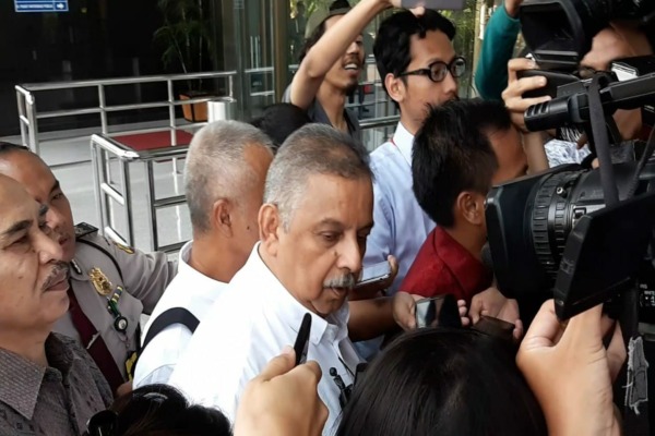  Dirut PLN Tak Pernah Bicara Fee Proyek PLTU Riau-1