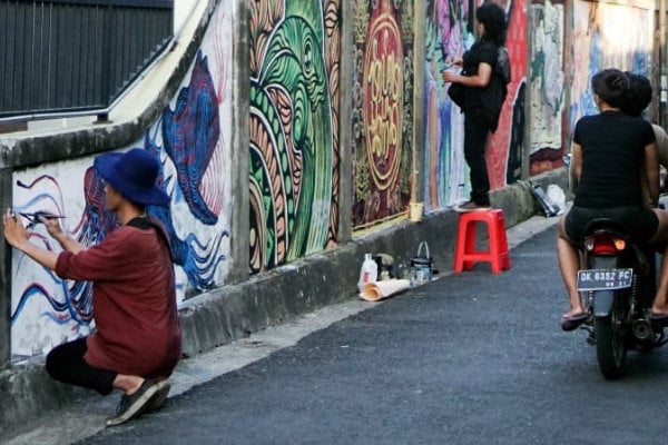  Sejumlah Jalan di Denpasar Dipercantik dengan Mural