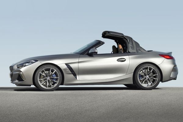  New BMW Z4 : Versi Baru Roadster Berkarakter Sport Sejati