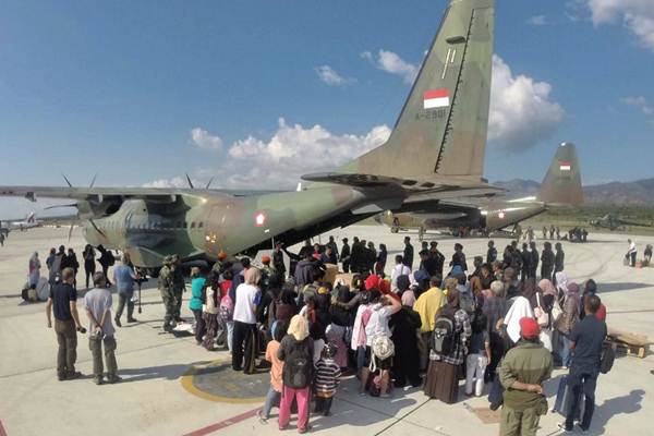  Bantuan 7 Pesawat Hercules dari 4 Negara Mendarat di Balikpapan