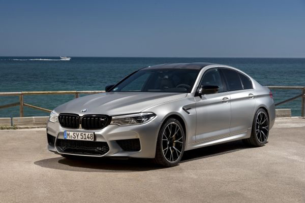  BMW M5 Competition Baru : Performa Kuat dan Paling Sportif