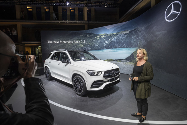  World Premiere di Paris, Mercedes-Benz GLE Baru Usung Konsep Operasi Baru