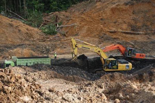  Jabar Tertibkan Pola Angkutan Tambang di Bogor