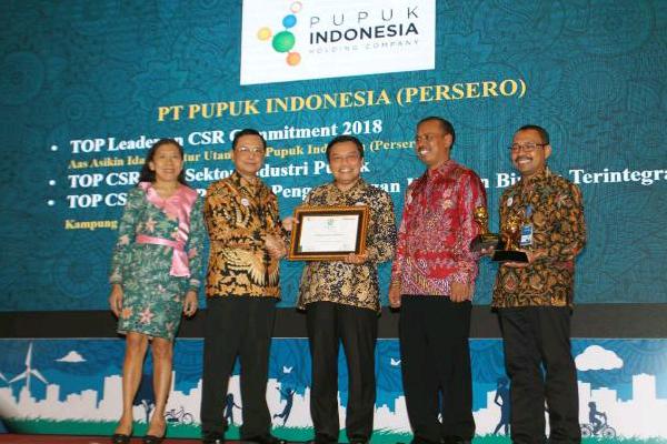  Pupuk Indonesia Grup Borong Penghargaan TOP CSR 2018