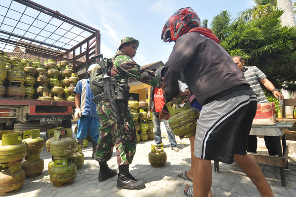  Pertamina Kirimkan LPG ke Palu dari Kalimantan Melalui Kapal Laut