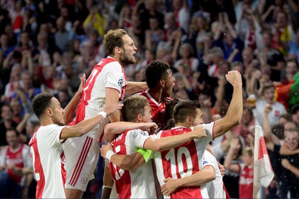  Hasil Liga Belanda: Ajax Pesta Gol, Feyenoord Tersandung