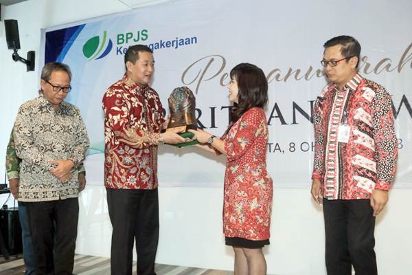  BCA Raih Paritrana Award