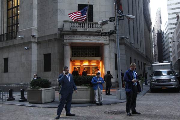  Wall Street Terbebani Kekhawatiran Prospek Pertumbuhan Global