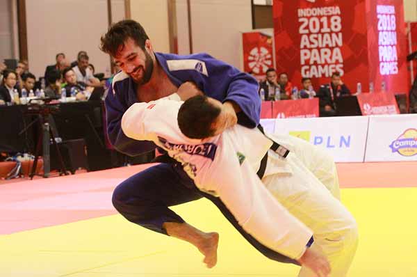  Aksi Nouri Vahid Raih Emas Blind Judo Kelas di Atas 90Kg