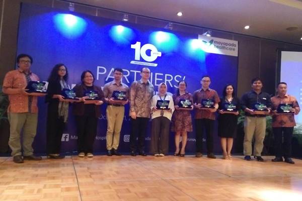   ‘Bisnis Indonesia’ Raih Penghargaan Mayapada Healthcare