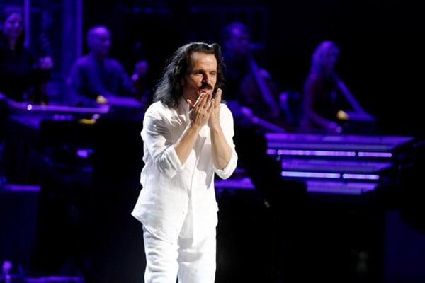  Kecelakaan, Konser Yanni di Indonesia Ditunda