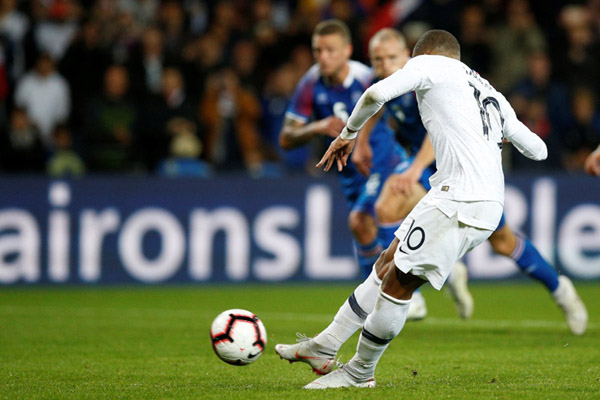  Argentina, Spanyol Pesta Gol, Prancis Diselamatkan Bunuh Diri & Penalti