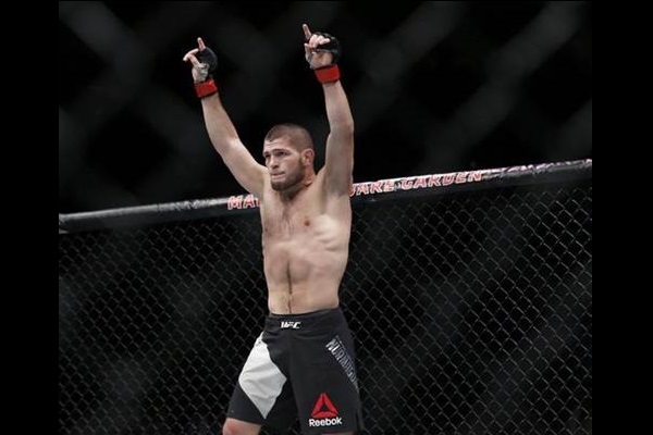  Mayweather Terima Tantangan Khabib Nurmagomedov