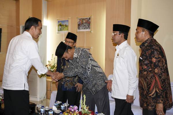 Presiden Jokowi Pimpin Rapat Rehabilitasi dan Rekonstruksi di Lombok