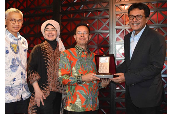  Bank BKE Co Branding Dengan Telkom