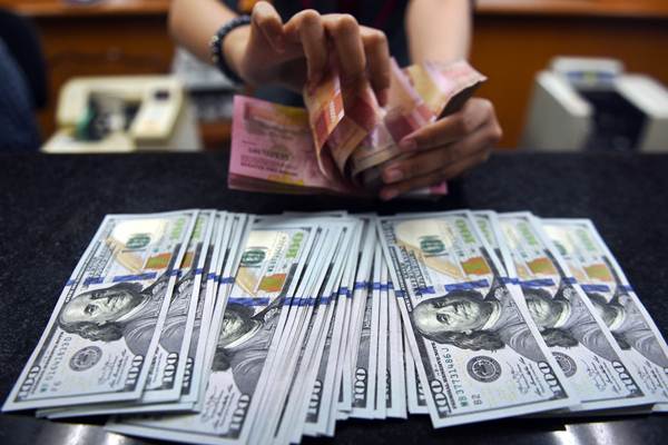  Kurs Jisdor Melemah ke 15.221, Dolar AS Gilas Spot Rupiah