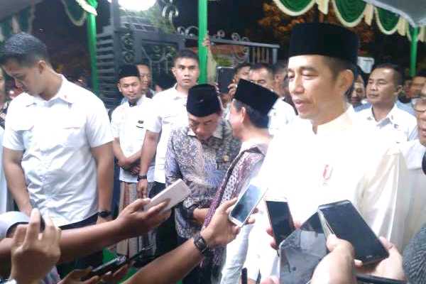  Jokowi Lanjutkan Silaturahmi ke Pesantren, Kali Ini ke Girikusumo Demak