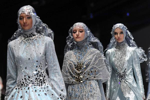  Nuansa Laut dalam IL Mare Jakarta Fashion Week 2019