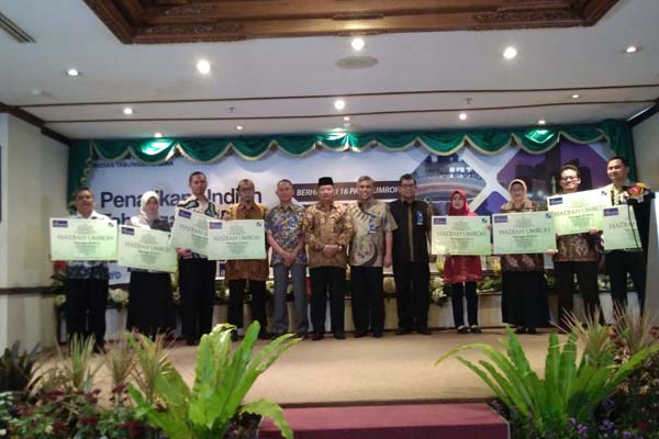  Bank Jateng Syariah Undi Hadiah Umroh, Ini 8 Pemenangnya