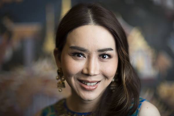  Kisah Jakkaphong Jakrajutatip, Transgender & CEO Kerajaan Hiburan di Thailand
