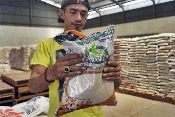  Hingga 26 Oktober, Bulog Produksi 62.500 Sachet Beras di Sumut