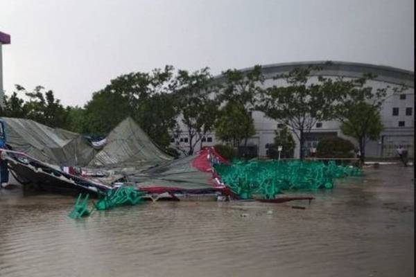  Hujan dan Angin Kencang Terjang Kompleks Jakabaring Sport City Palembang. Ini Kerusakan yang Terjadi