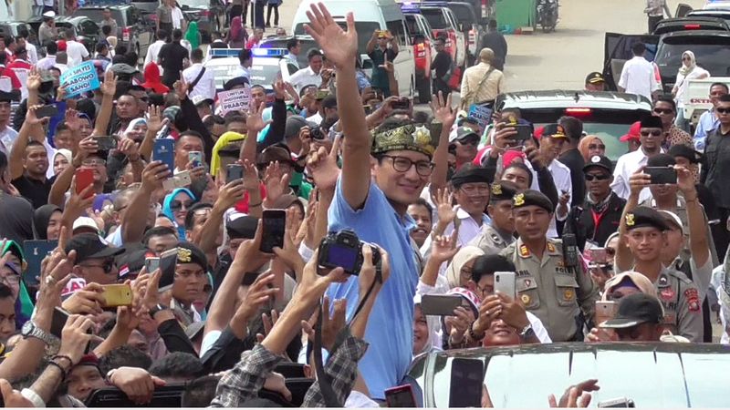  Sandiaga Janjikan Kepastian Hukum Investasi bagi Batam