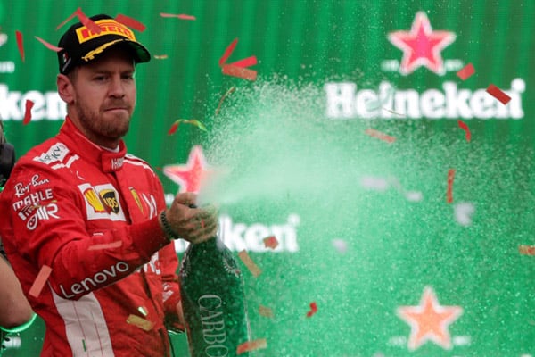  Kalah di F1, Vettel Justru Berharap Hamilton Tetap Kuat