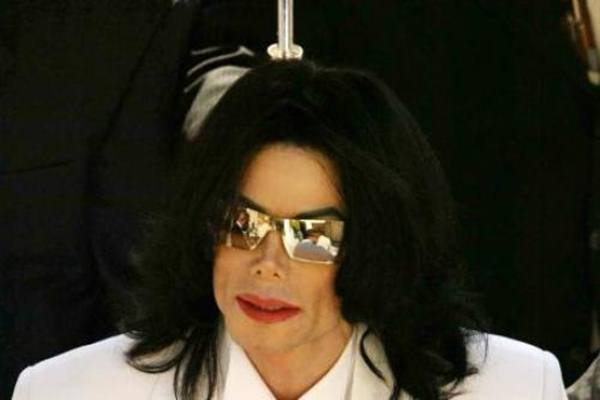  Jaket \"Bad\" Michael Jackson Akan Dilelang di New York