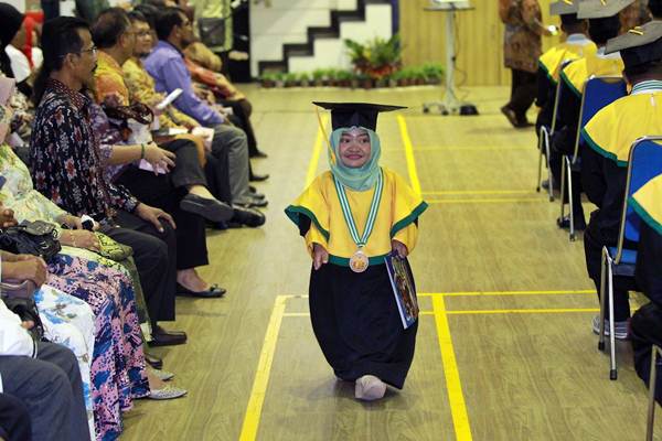  Wisuda Penyandang Disabilitas Binaan PermataBank