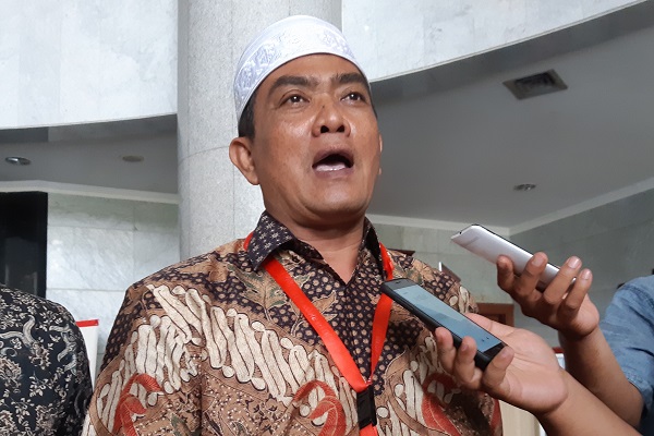  Pilwalkot Cirebon: Nashrudin Azis-Eti Herawati Sah Jadi Wali Kota dan Wakil Wali Kota Terpilih