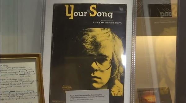  Lirik \"Your Song\" Tulisan Tangan Elton John Dilelang