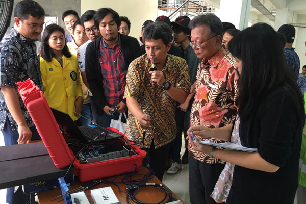  Dukung Kendaraan Listrik, HMMI Serahkan Alat Ukur Kinerja ke UI